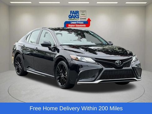 Used 2024 Toyota Camry XSE FWD image 1
