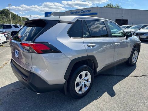 Used 2022 Toyota RAV4 LE w/ Carpet Mat Package (TMS) AWD/4WD image 6