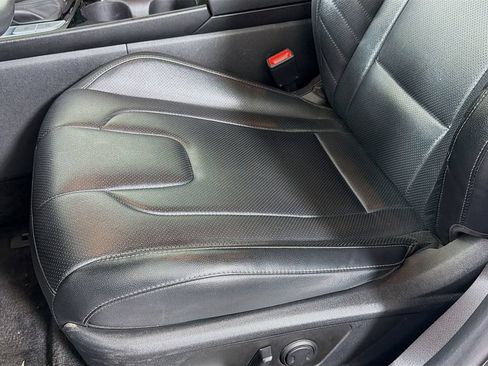 Used 2024 Hyundai Elantra Limited FWD image 22