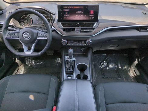 Used 2025 Nissan Altima 2.5 SV w/ SV Special Edition Package AWD/4WD image 14