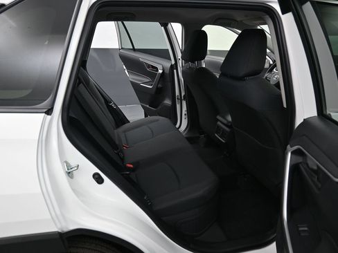 Certified 2025 Toyota RAV4 LE image 31