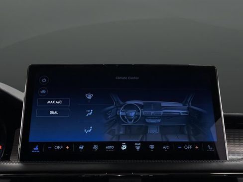 Used 2024 Lincoln Corsair AWD w/ Equipment Group 101A image 21