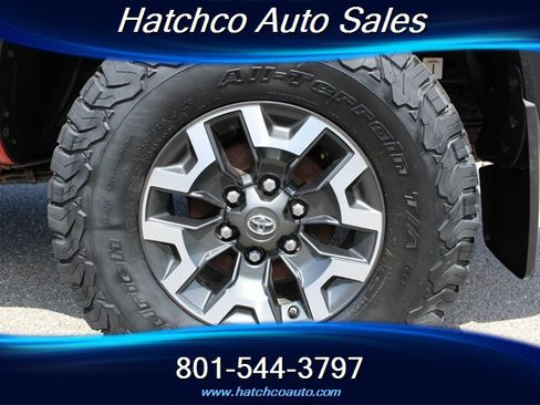Used 2016 Toyota Tacoma TRD Off-Road w/ Towing Package AWD/4WD image 11