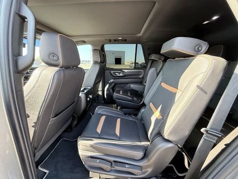 Used 2022 GMC Yukon AT4 AWD/4WD image 15