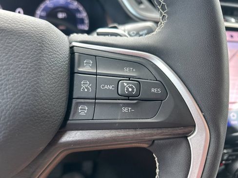Certified 2024 Jeep Grand Cherokee L Limited RWD image 27