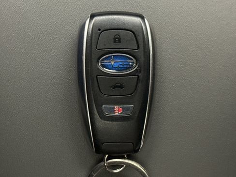 Used 2024 Subaru Crosstrek 2.5i Limited AWD/4WD image 25