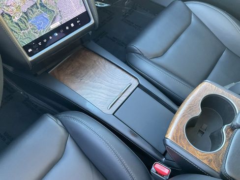 Used 2021 Tesla Model S Long Range Plus image 45