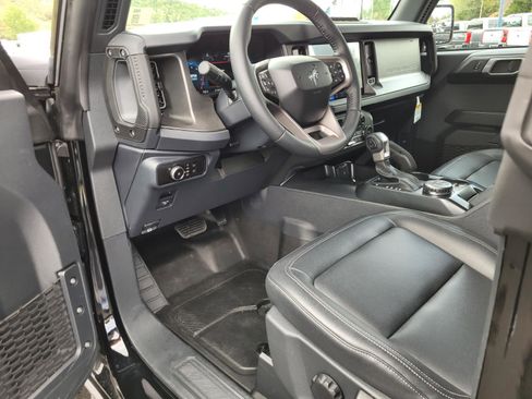 New 2026 Ford Bronco Badlands image 15