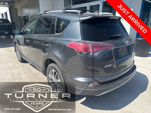 Used 2017 Toyota RAV4 XLE w/ Convenience Package AWD/4WD image 3