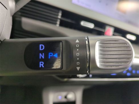 Certified 2022 Hyundai Ioniq 5 SE image 21