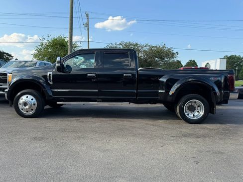 Used 2017 Ford F450 Lariat w/ Lariat Ultimate Package AWD/4WD image 5