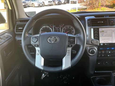 Used 2023 Toyota 4Runner Limited image 5