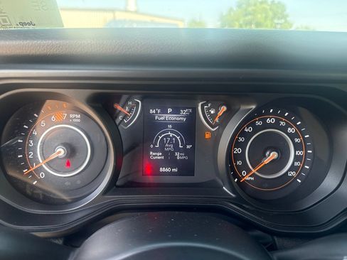 Used 2025 Jeep Wrangler Sport AWD/4WD image 14