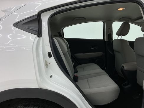 Used 2020 Honda HR-V LX image 21
