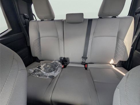 Used 2025 Toyota Tacoma SR5 image 12