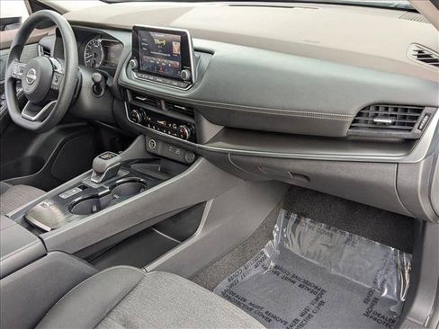 Certified 2023 Nissan Rogue SV FWD image 21