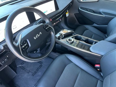 Used 2024 Kia EV6 Light RWD image 10