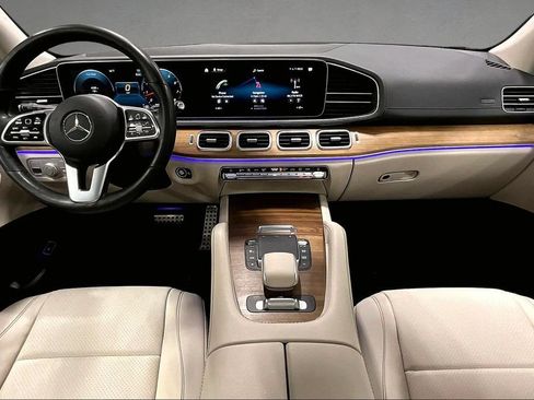 Used 2023 Mercedes-Benz GLS 450 4MATIC image 7