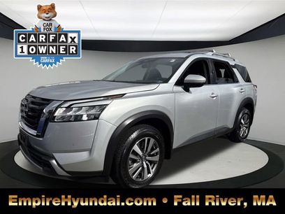 Used 2023 Nissan Pathfinder SL