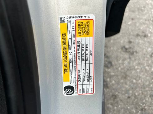 Used 2023 Chevrolet Bolt EUV LT w/ Convenience Package FWD image 61