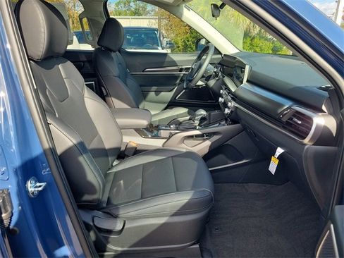 New 2025 Kia Telluride S image 7