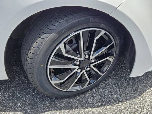 Used 2024 Toyota Corolla LE FWD image 6