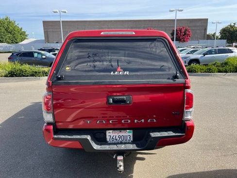 Used 2021 Toyota Tacoma TRD Sport w/ TRD Premium Sport Package AWD/4WD image 6