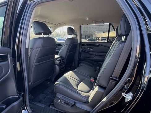 Certified 2025 Honda Pilot EX-L image 36