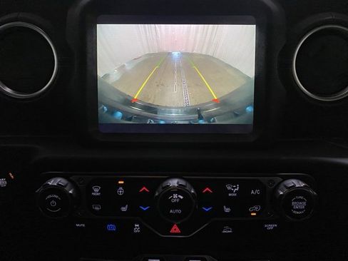 Used 2021 Jeep Wrangler Unlimited Rubicon 4xe w/ Cold Weather Group image 18