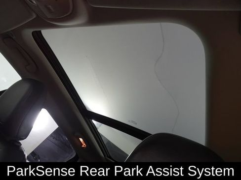 Used 2018 Jeep Compass Limited w/ Navigation Group image 11