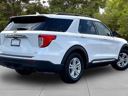 Used 2020 Ford Explorer XLT w/ Class III Trailer Tow Package RWD image 2