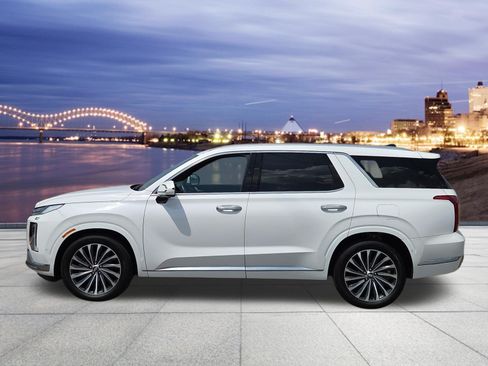 Certified 2025 Hyundai Palisade Calligraphy AWD/4WD image 2