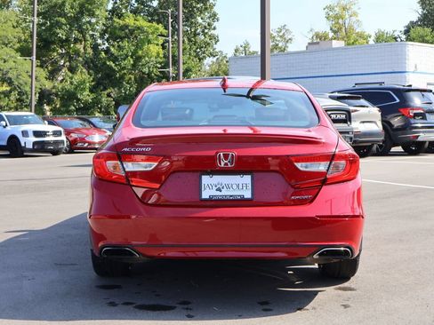 Used 2018 Honda Accord Sport image 6