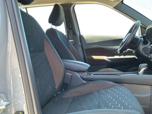 Used 2024 Nissan Kicks SR FWD image 19