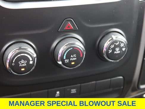 Used 2021 RAM 1500 Classic SLT AWD/4WD image 14