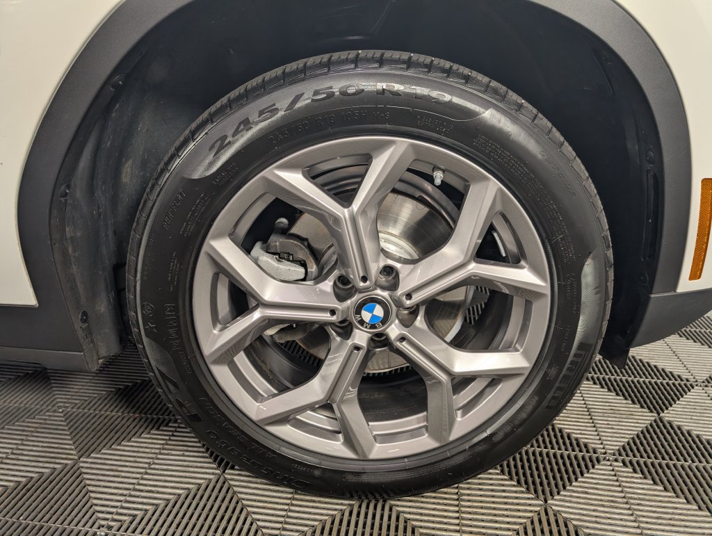 Certified 2024 BMW X3 xDrive30i w/ Convenience Package AWD/4WD image 9