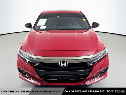 Used 2021 Honda Accord Sport image 2