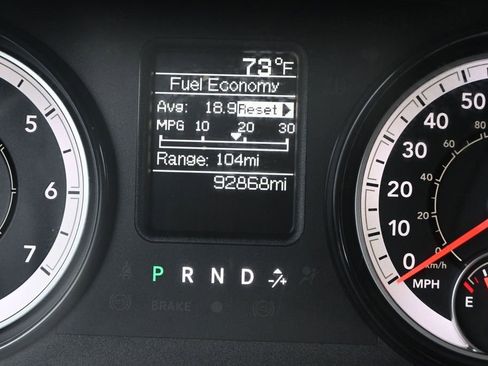 Used 2018 RAM 1500 Express AWD/4WD image 16