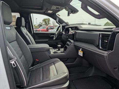 New 2026 GMC Sierra 1500 AT4X AWD/4WD image 24