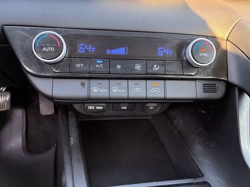 Used 2023 Hyundai Elantra SEL FWD image 32
