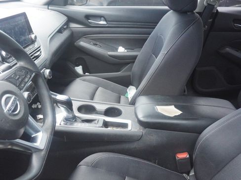 Used 2019 Nissan Altima 2.5 S FWD image 9