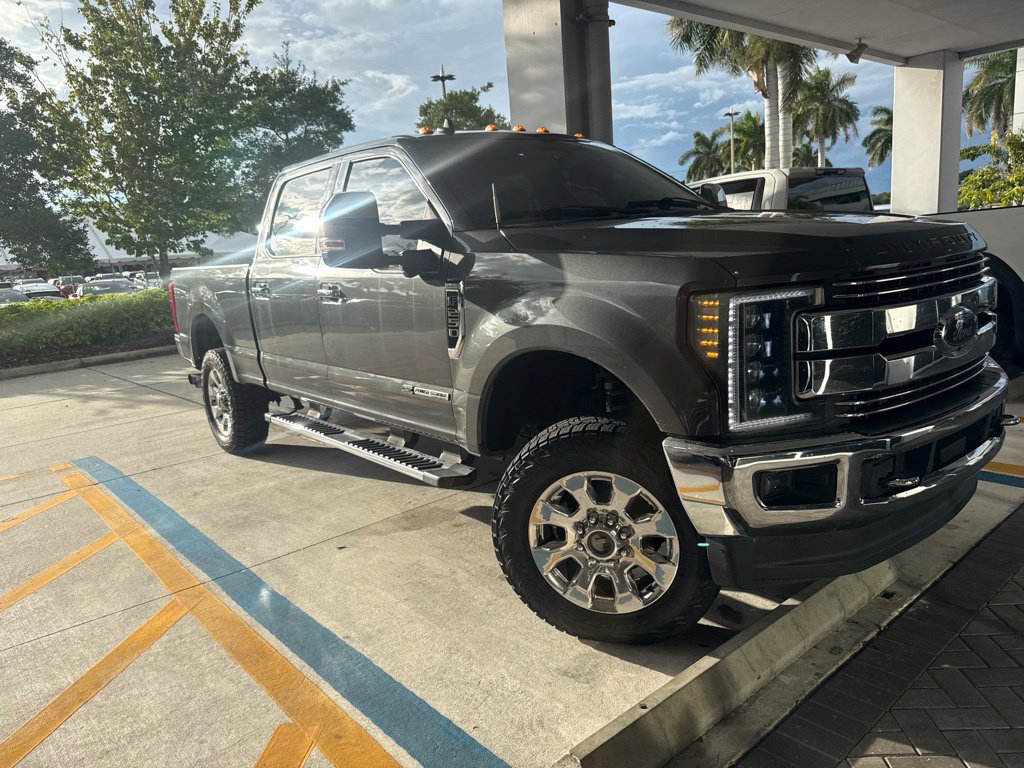 Used 2019 Ford F250 Lariat w/ Chrome Package AWD/4WD image 2
