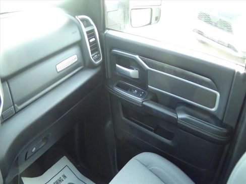 Certified 2024 RAM 2500 Big Horn image 34