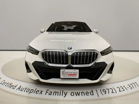 Used 2026 BMW 530i RWD image 8