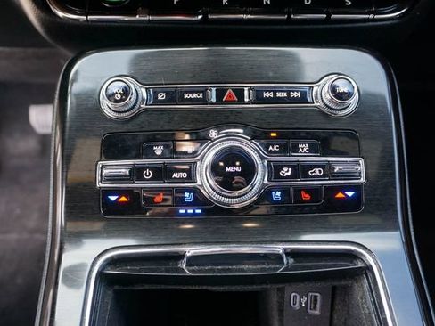 Used 2022 Lincoln Nautilus Reserve FWD image 19