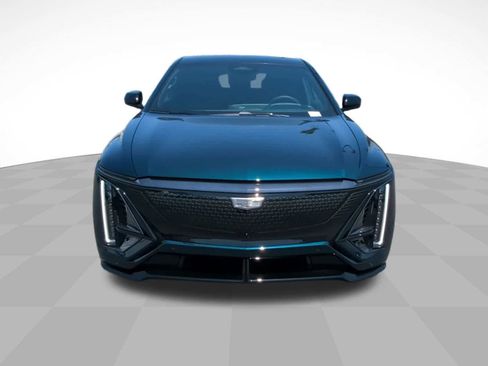 New 2026 Cadillac Lyriq V image 2