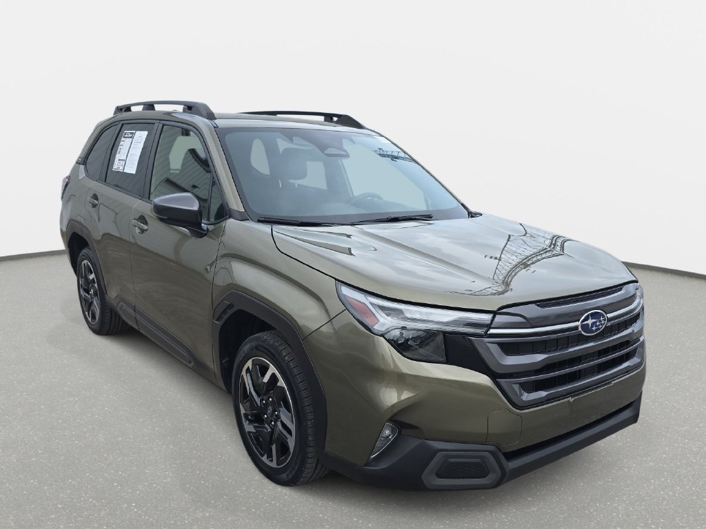 Used 2025 Subaru Forester Limited w/ Popular Package #2 AWD/4WD image 3