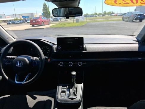 Used 2023 Honda CR-V EX image 9
