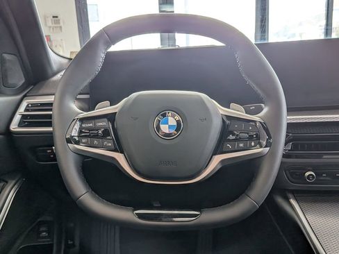 Used 2025 BMW 330i xDrive 330i xDrive w/ Premium Package image 15