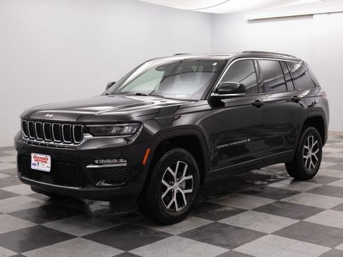Used 2024 Jeep Grand Cherokee Limited image 7